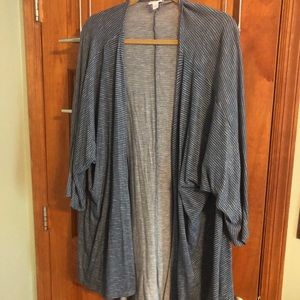 Blue and white striped LuLaRoe Lindsay size Large